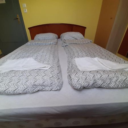 Retro Hotel Merid Zamárdi Extérieur photo